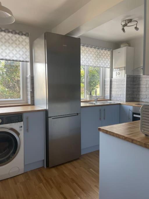 גרייבסנד Stylish & Spacious 2 Storey, 3 Bed Apartment מראה חיצוני תמונה