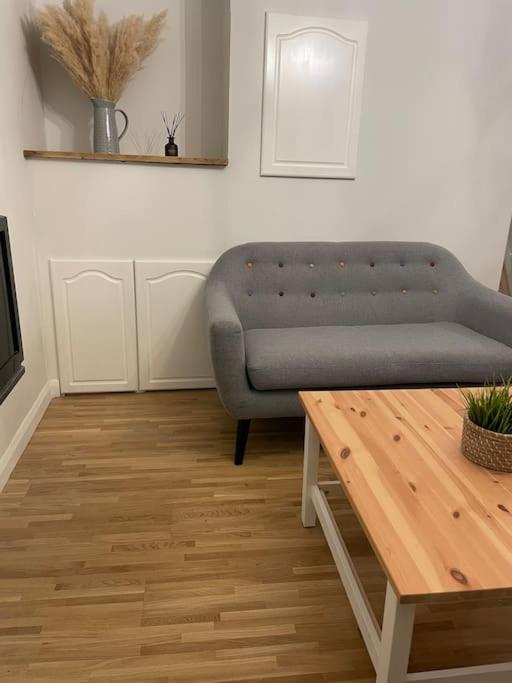 גרייבסנד Stylish & Spacious 2 Storey, 3 Bed Apartment מראה חיצוני תמונה